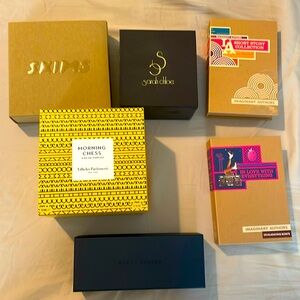 Random lot of boxes. Perfume and jewelry and skims.